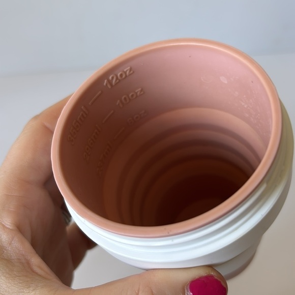 Stojo 12 oz Collapsible Travel Mug – Pink & White – Eco-Friendly Silicone Cup - Picture 7 of 9